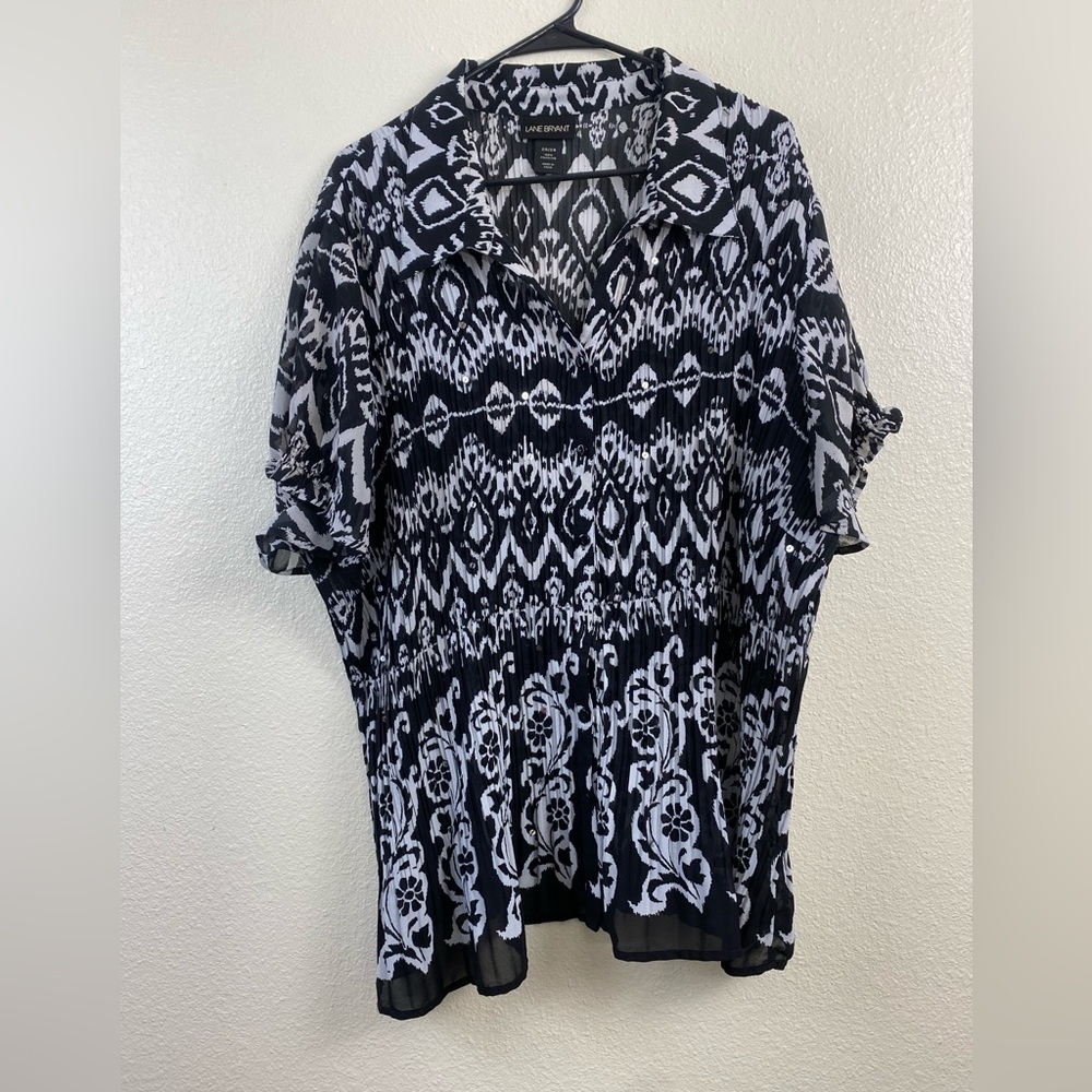 Lane Bryant Button up Shirt Women’s Plus 26 28 Textured Stretch Goth Boho Floral